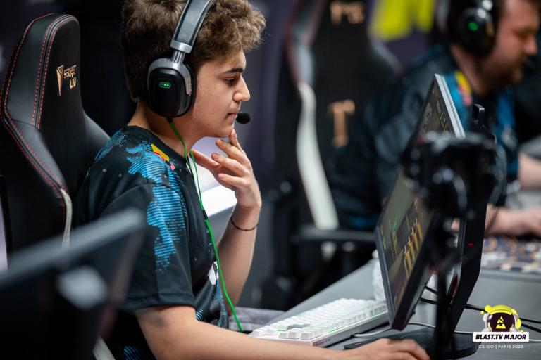 CS analyst and commentator Pimp tells his story in the new documentary series Away From Keyboard 