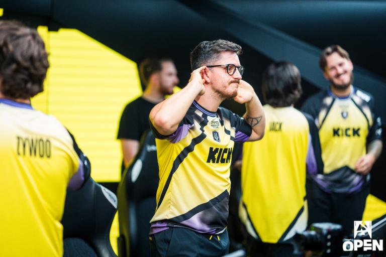 CS analyst and commentator Pimp tells his story in the new documentary series Away From Keyboard