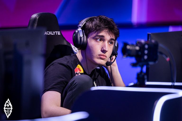 Team Spirit's Collapse interview TI14