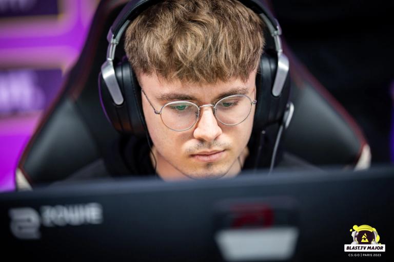 CS analyst and commentator Pimp tells his story in the new documentary series Away From Keyboard 
