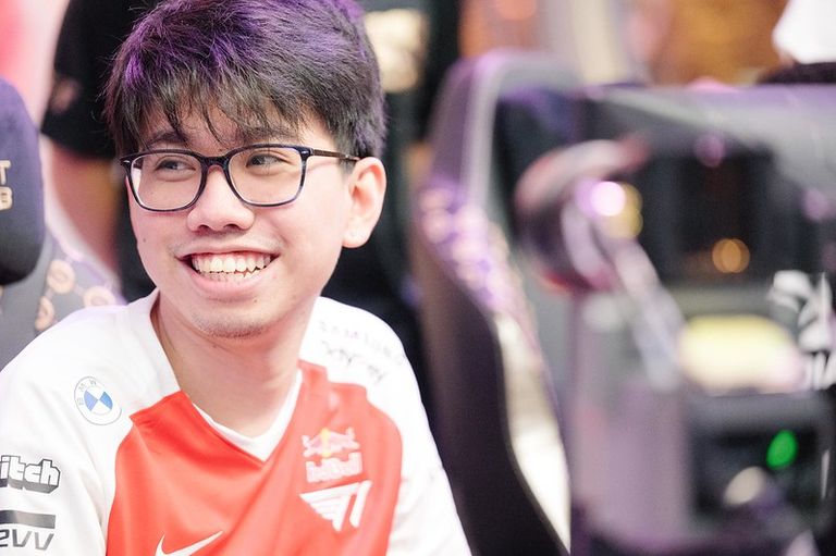 CS analyst and commentator Pimp tells his story in the new documentary series Away From Keyboard 
