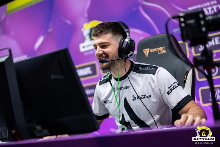 CS analyst and commentator Pimp tells his story in the new documentary series Away From Keyboard